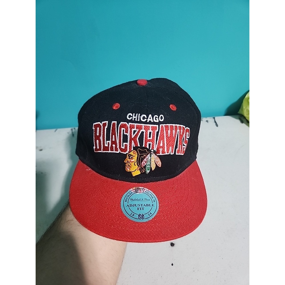 Mitchell & Ness Chicago Blackhawks NHL Wool‎ Hockey Snapback Hat Cap